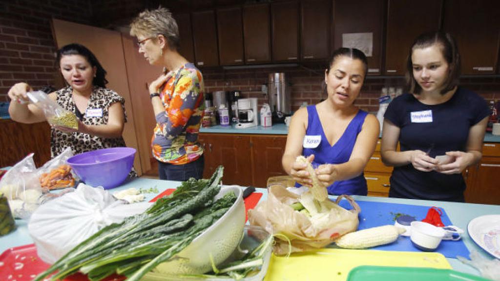 Neto's Tucson: Nonprofit head stepping down, leaves a legacy of empowering women